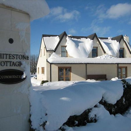 Whitestone Cottages Windwhistle エクステリア 写真