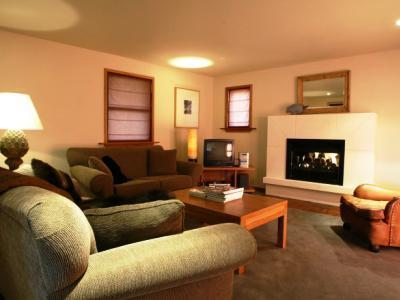 Whitestone Cottages Windwhistle エクステリア 写真