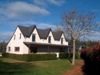 Whitestone Cottages Windwhistle エクステリア 写真