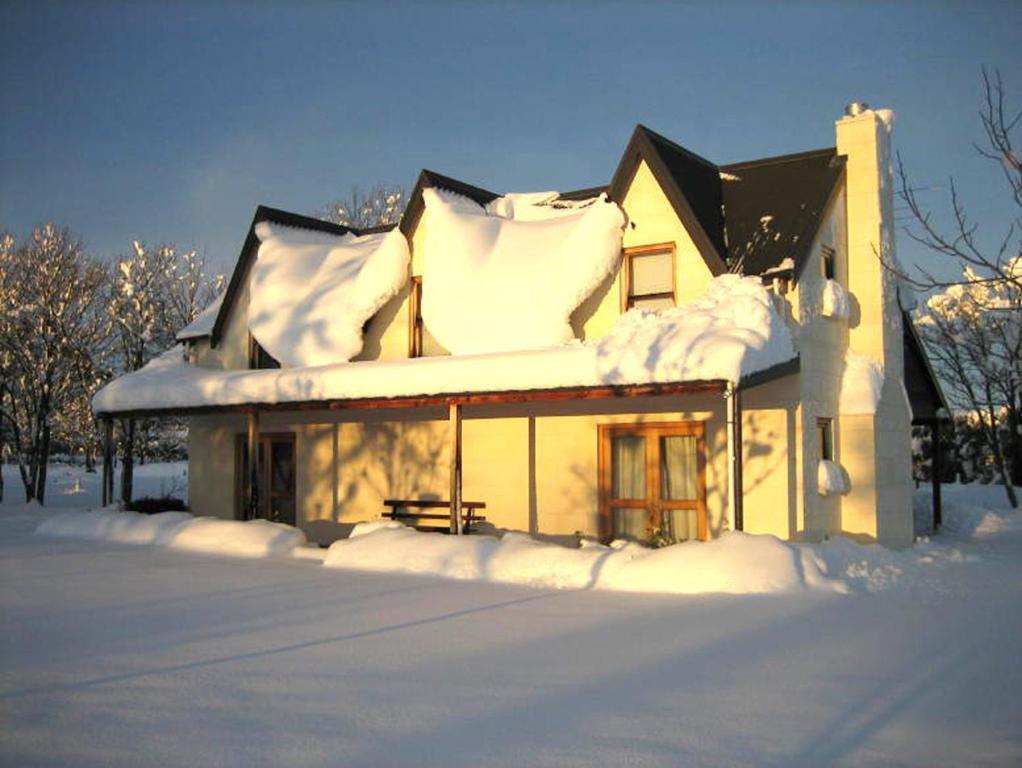 Whitestone Cottages Windwhistle エクステリア 写真