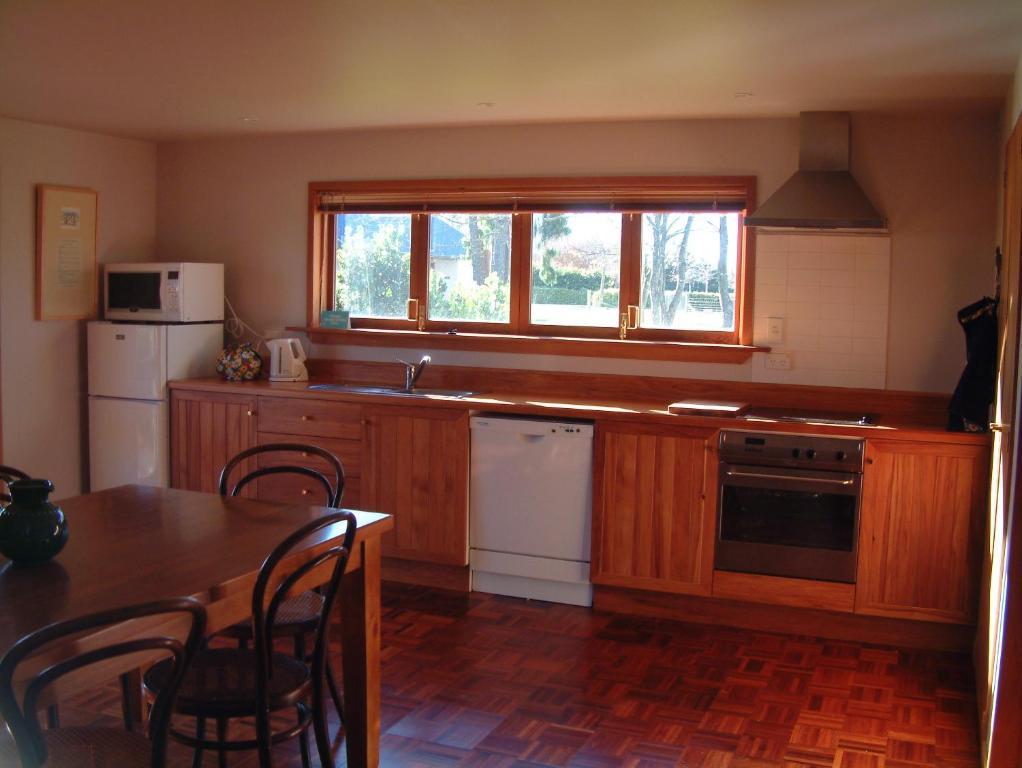 Whitestone Cottages Windwhistle エクステリア 写真